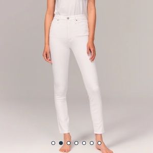 Abercrombie White Skinny Jeans Size 26 R High Rise